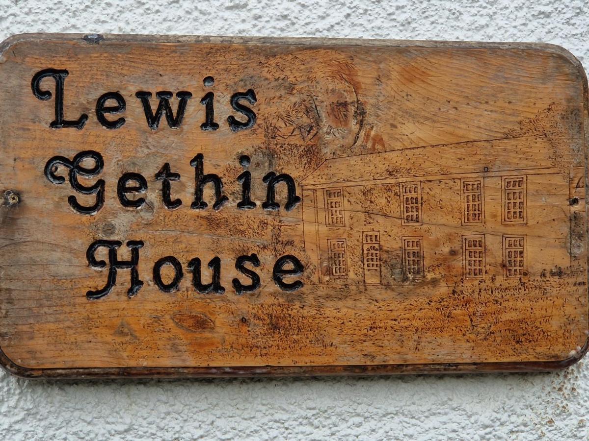מרת'יר טידפיל Lewis Gethin House, Newly Renovated Cottage Sleeps 9, Close To Bike Park Wales מראה חיצוני תמונה