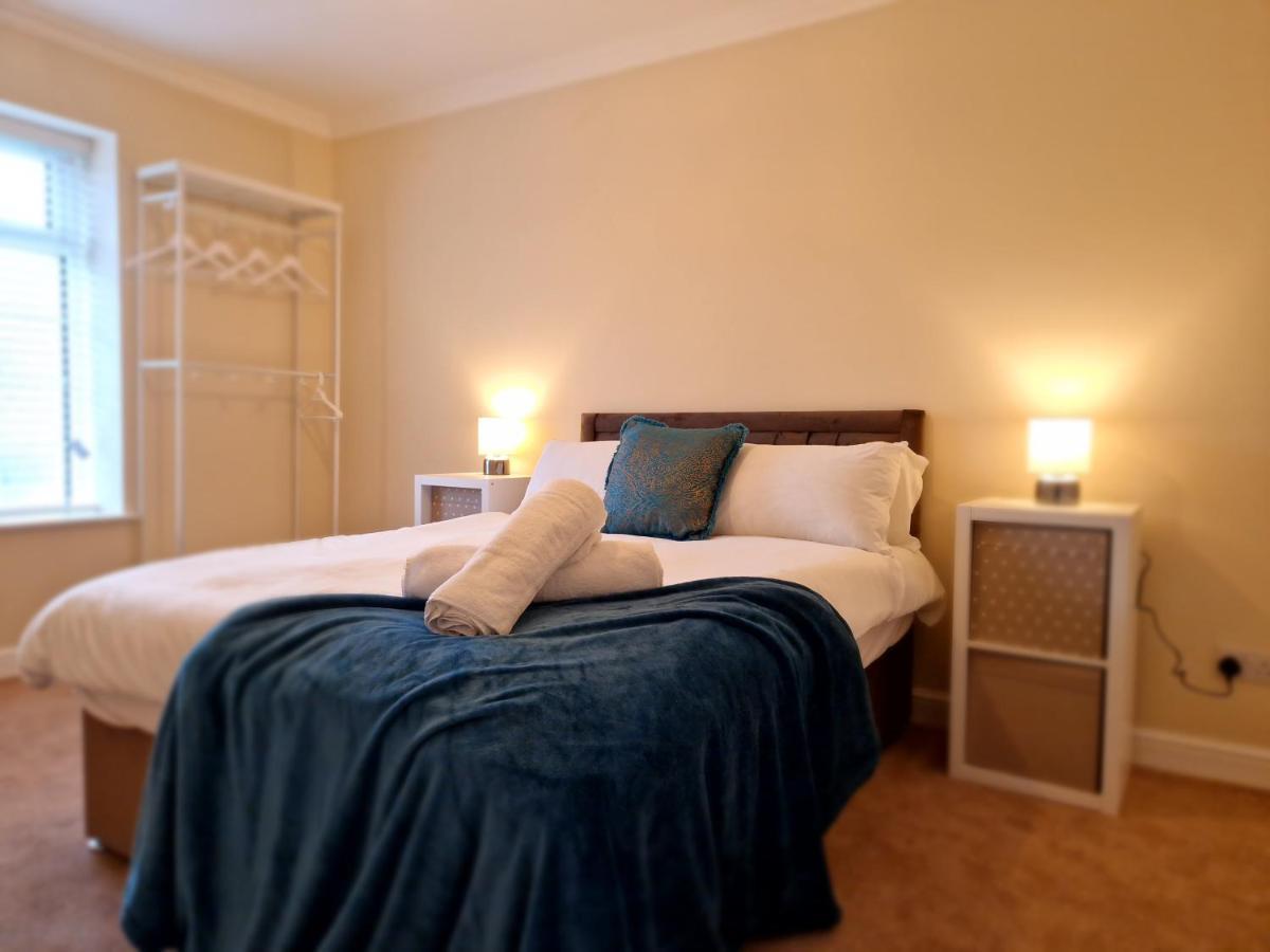מרת'יר טידפיל Lewis Gethin House, Newly Renovated Cottage Sleeps 9, Close To Bike Park Wales מראה חיצוני תמונה