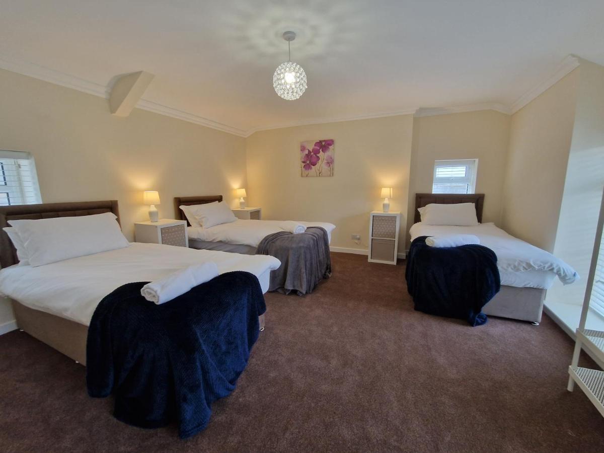 מרת'יר טידפיל Lewis Gethin House, Newly Renovated Cottage Sleeps 9, Close To Bike Park Wales מראה חיצוני תמונה